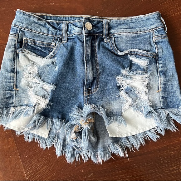 American Eagle Outfitters stretch shorts |
HI-RISE SHORTIE | 6 - Picture 4 of 13